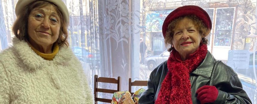 200 пенсионери в Брацигово получиха дарения за Коледа от „Сърце за България“