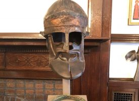 Древен шлем открит край Сатовча се върна в България след спецоперация на службите в 11 държави