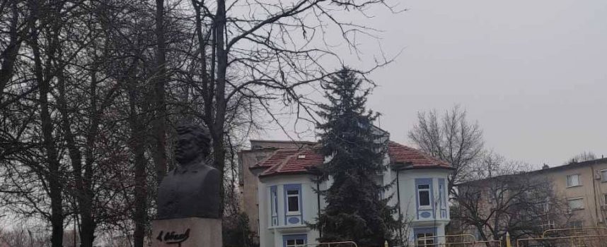 БЗНС почисти паметника на Александър Стамболийски