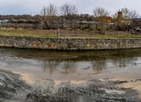 „Асарел-Медет“АД почисти коритото на реката в Баня и Бъта