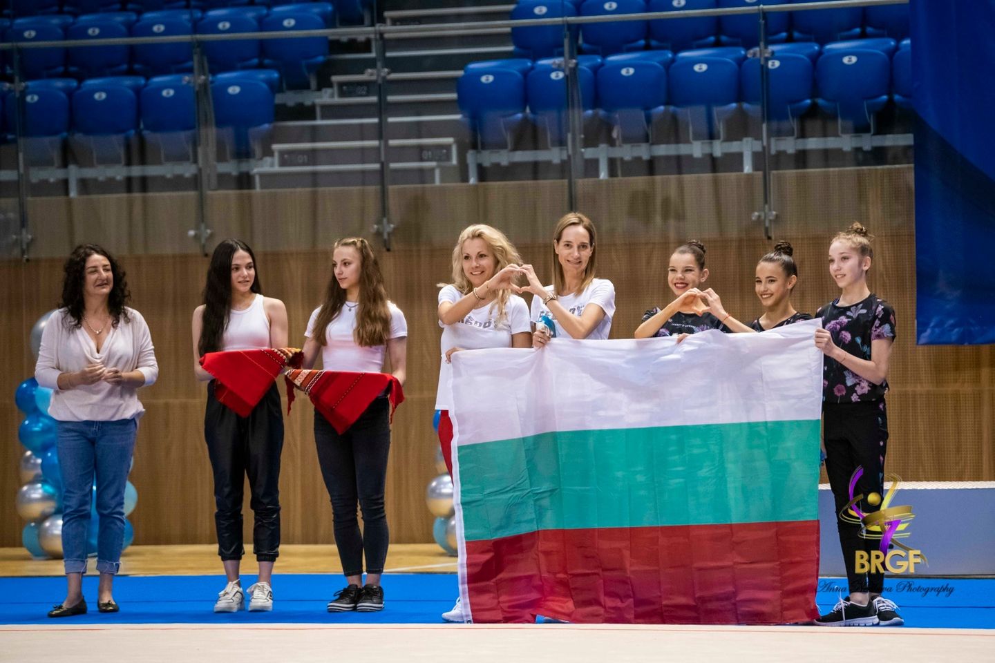 15художествена