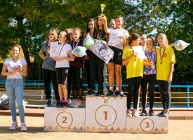 Над 120 ученици се включиха в лекоатлетически турнир „Златна есен“