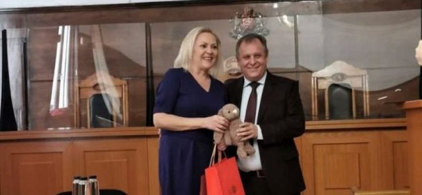 Съдия Ева Пелова-Трифонова встъпи в длъжност „съдия“ в Административен съд – Пазарджик