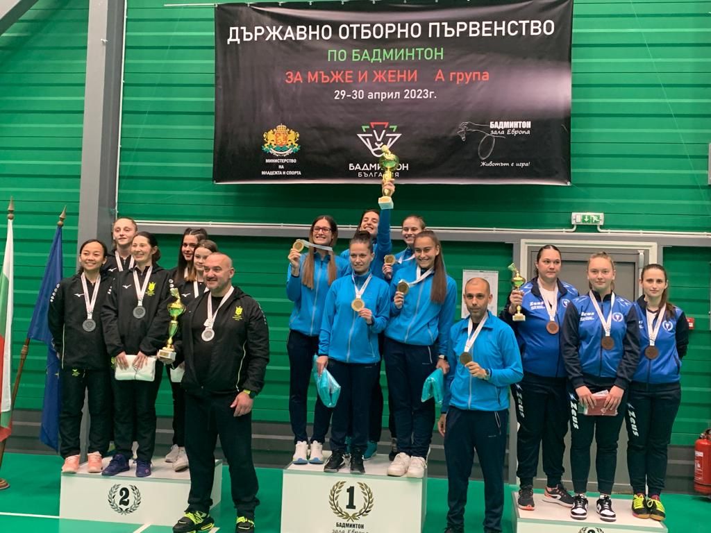 02Бадминтон корица