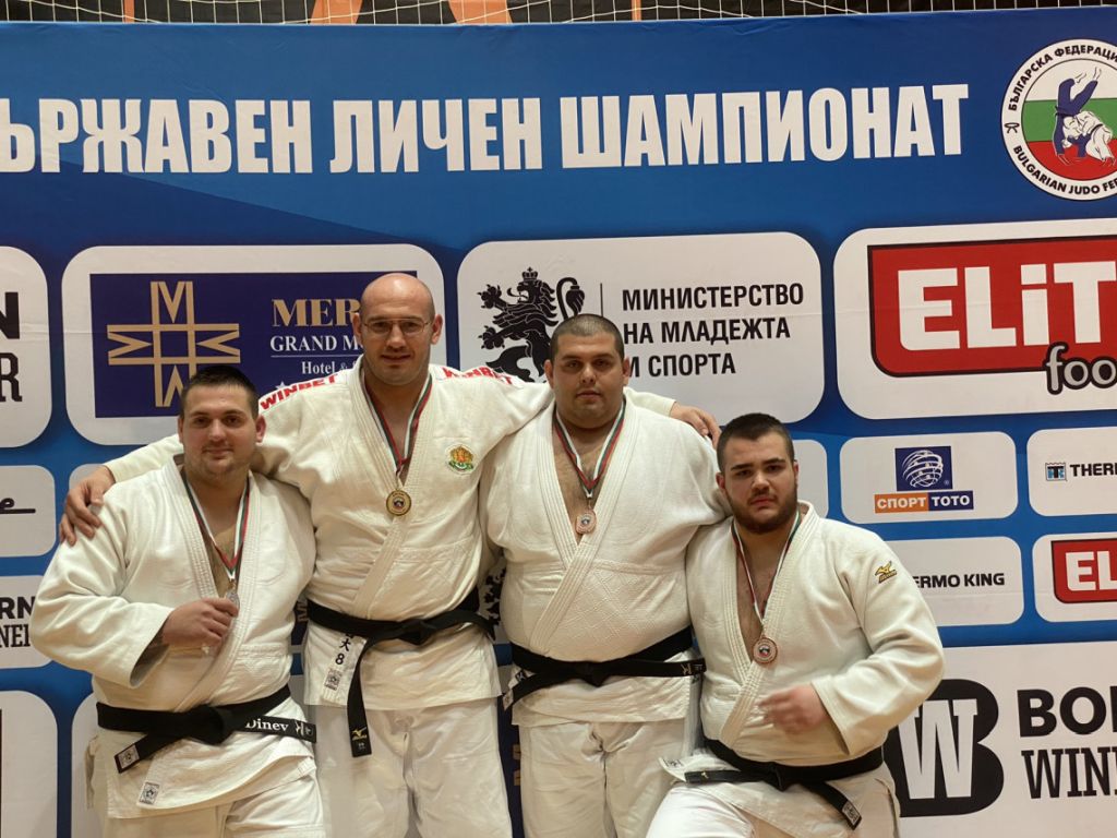 17Ангел Славков