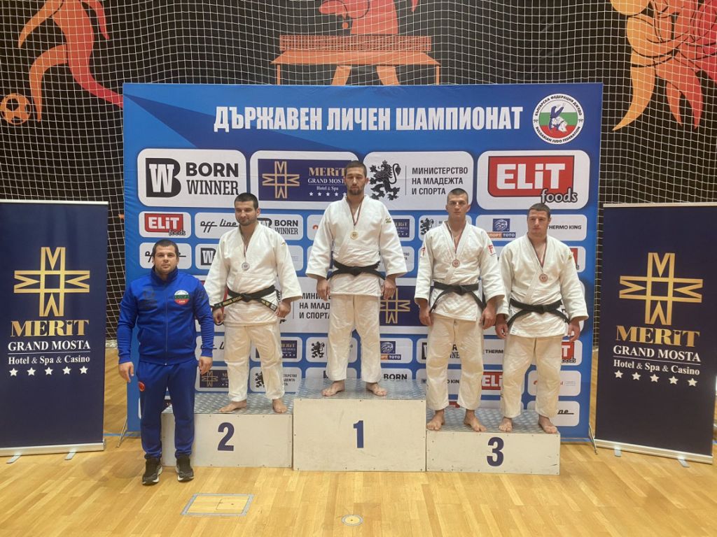 17призьори 18 lg
