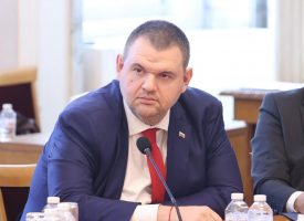 Делян Пеевски сигнализира прокуратурата и ДАНС да се запознаят с разследването на Генка Шикерова за руските имоти в България