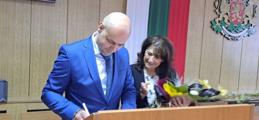 Новоизбраният кмет на Белово Стойко Стефанов положи клетва