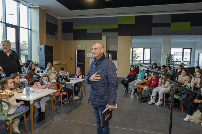12Серафим Тодоров