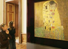 Музеят Белведере започва продажба на дигитални „парчета“ от „Целувката“ на Густав Климт