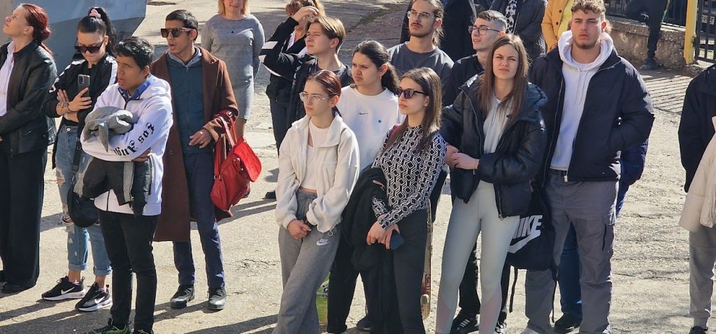 СУ"Кл. Охридски" и "Л.Каравелов" в Пещера ще бъдат санирани, поставят асансьор, рампи и платформи за деца със СОП 1 24гимназия