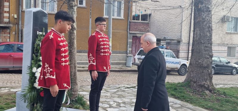 03данчо
