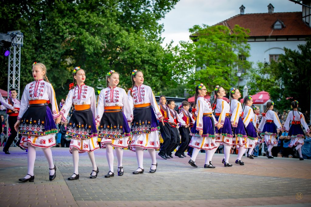Годишният концерт на "Чудесия" събра снощи Пазарджик на Тортата 5 03 9