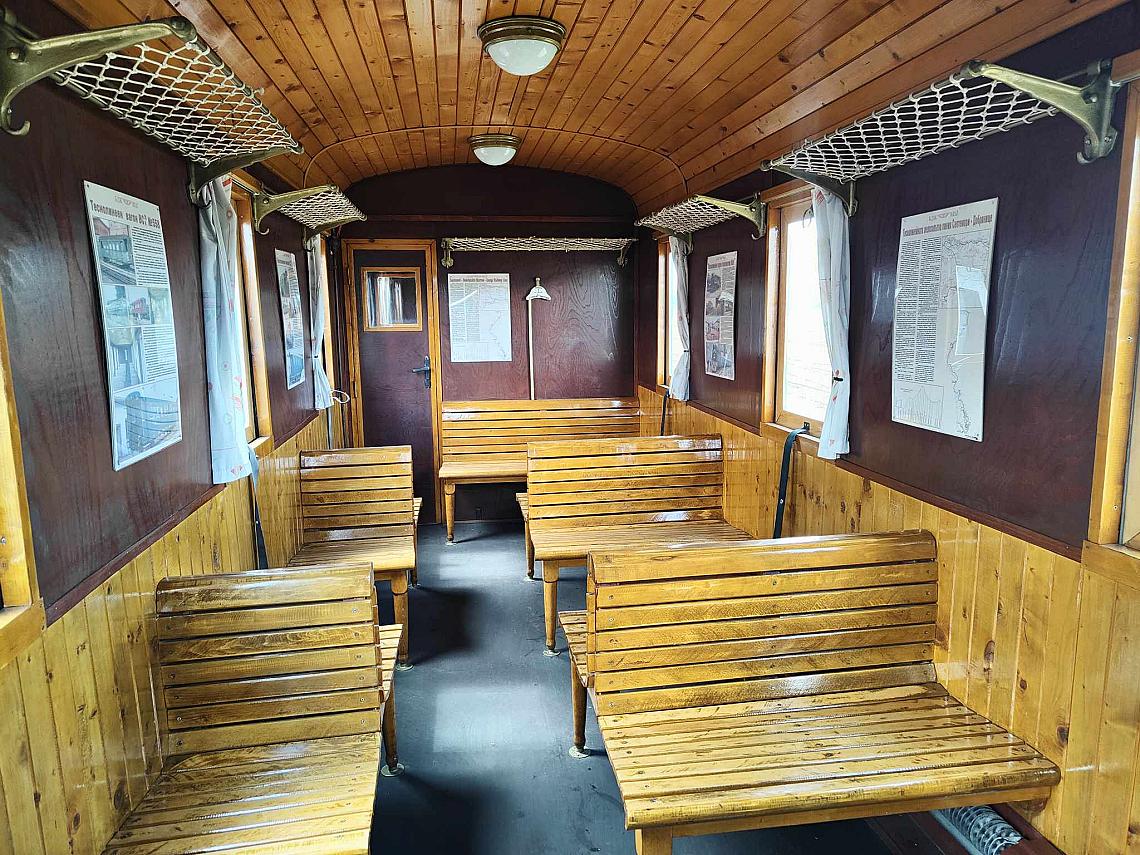 retro vagon tesnolineyka interior 4183 1140x0 1