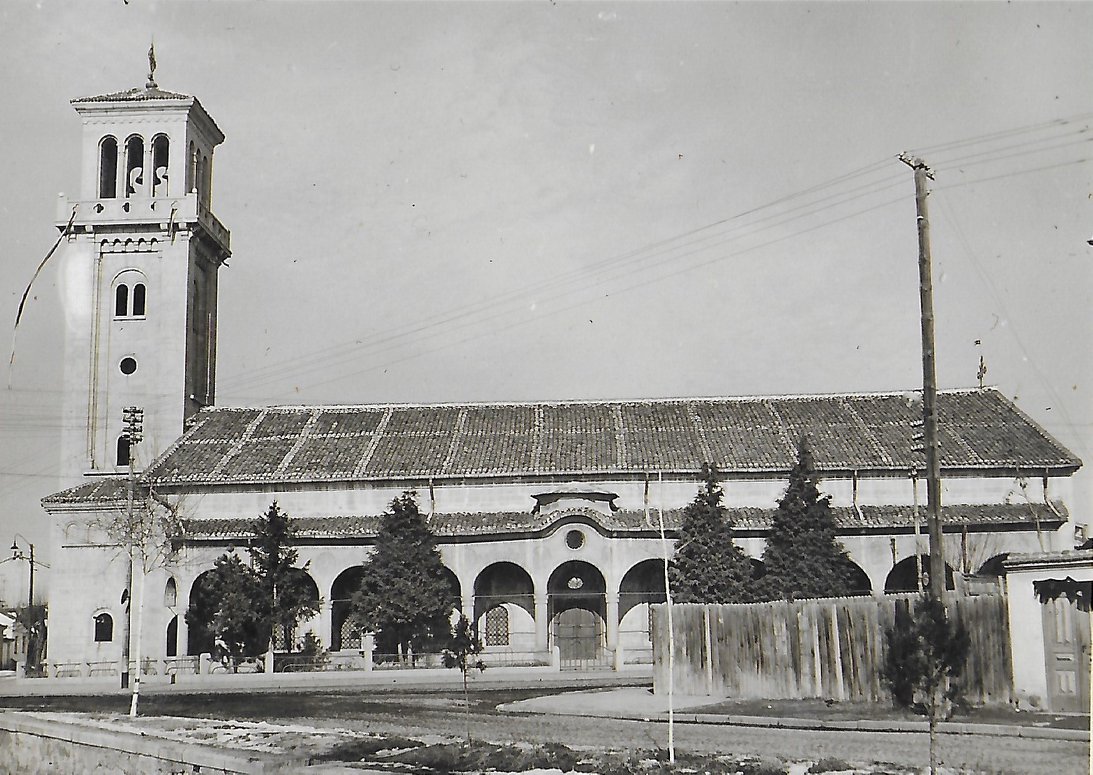 Богородица и кулата