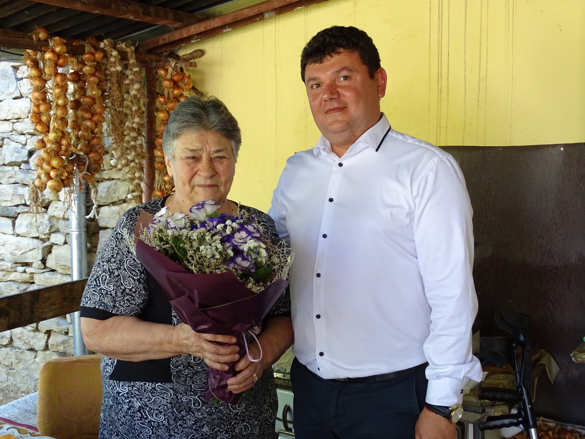 Батачанката Кина Гърбова е жената от старата двулевка, тя навърши 80 г. 2 orig