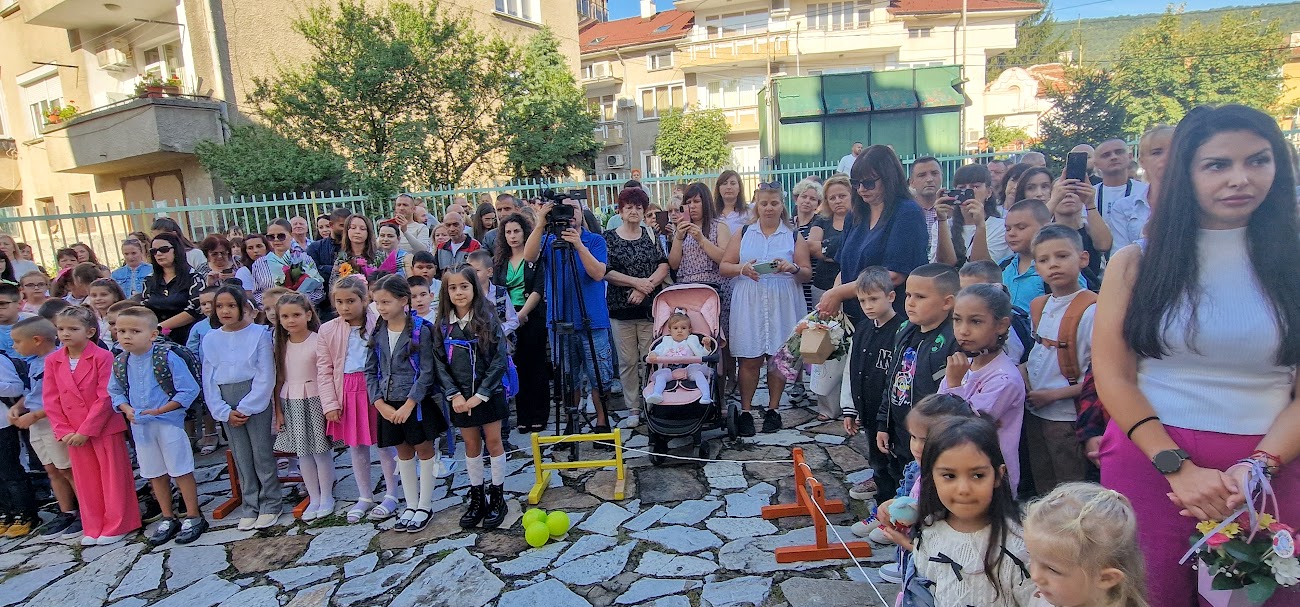 15 septemvri nu mihail karolidi 2025. jpg