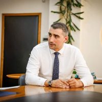 Кметът Куленски спря форсирана сесия „на тъмно“ от Новото време