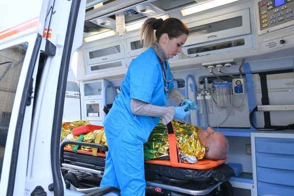 Кметът на село Ивайло показа как се оказва първа помощ с мотор 2 2 1