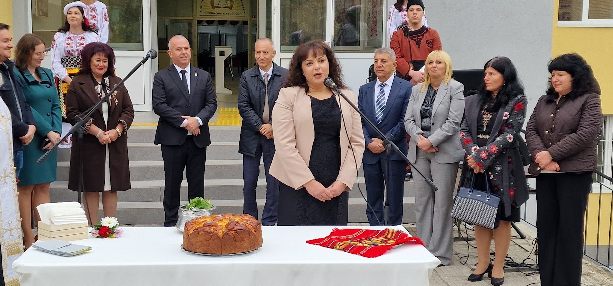 9 Павлинка Шопова Начкова